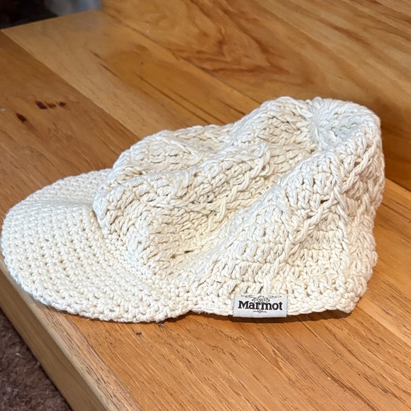 Marmot Accessories - Marmot Off-White Knit Cap